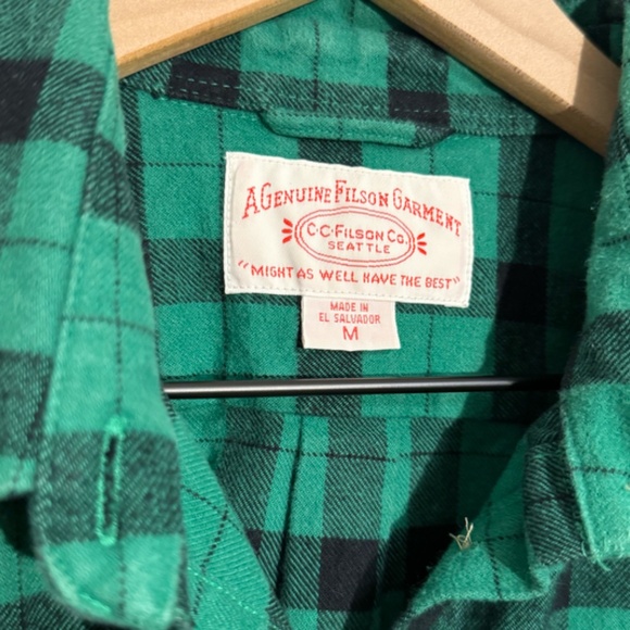 Filson - Women's Alaskan Guide Shirt Green Plaid Button Front Shirt - Medium - Picture 5 of 10